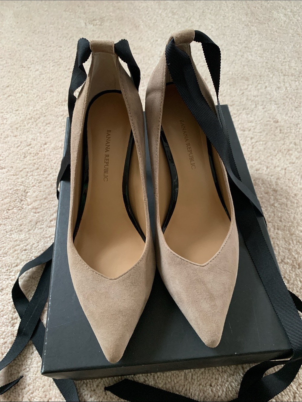 Banana Republic suede Maisy Ribbon Ankle Tie Pumps